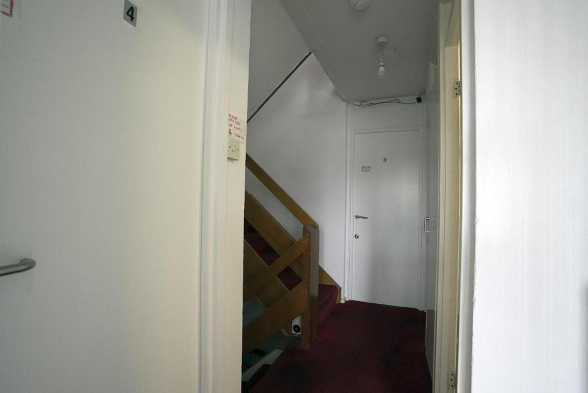 Privatunterkunft Elephant & Castle - Zone 2 - Private - Shared Bathroom *